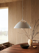 CH339 - Dining Table (for 4 leaves)
