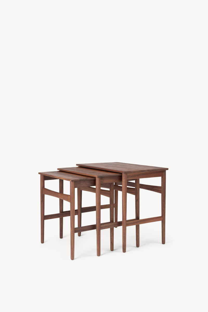 Nesting Tables - CH004