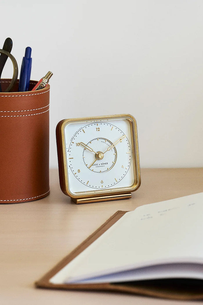 Bage & Soner Alarm Clock - Happy Yawn (Camel Brown) – Hygge Life