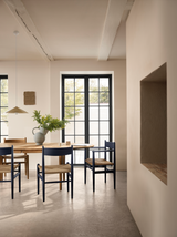 CH339 - Dining Table (for 4 leaves)