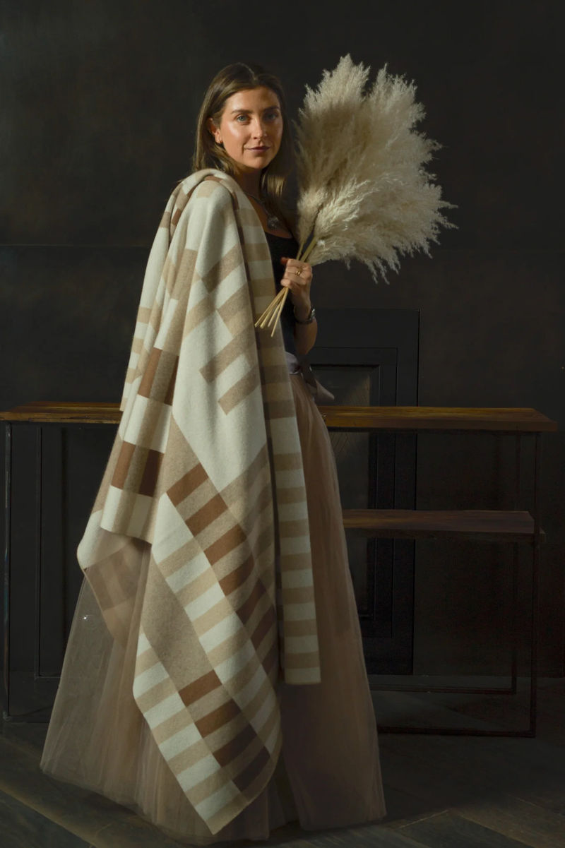 Bauhaus Cashmere Throw - Cognac