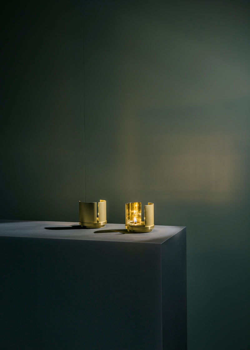 Holocene Oil Lamp by Chipperfield