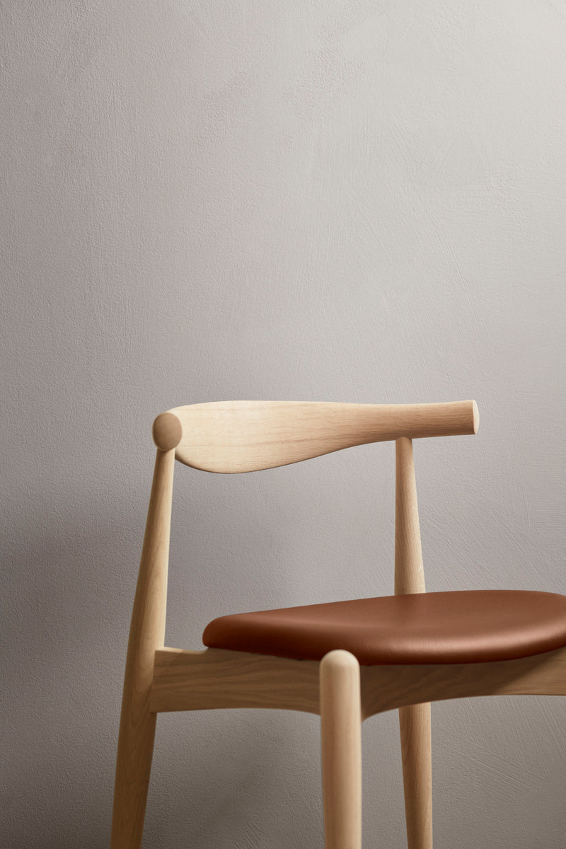 CH20 Elbow Chair - Natural Leather