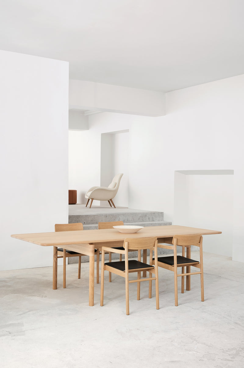 Post Dining Table