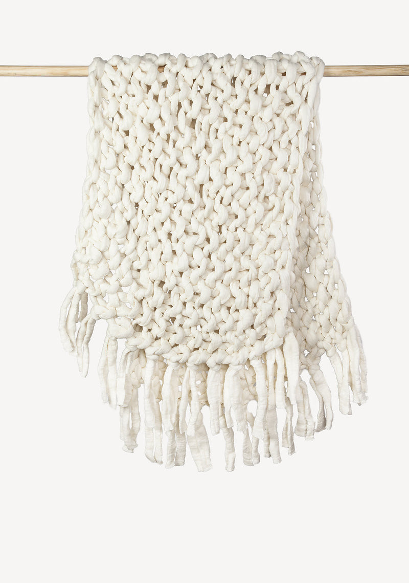 Chunky Knit Blanket w/ Tassels
