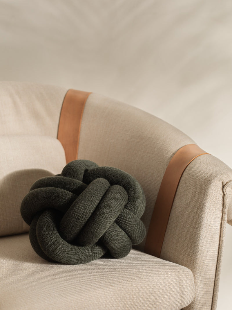 Knot Cushion